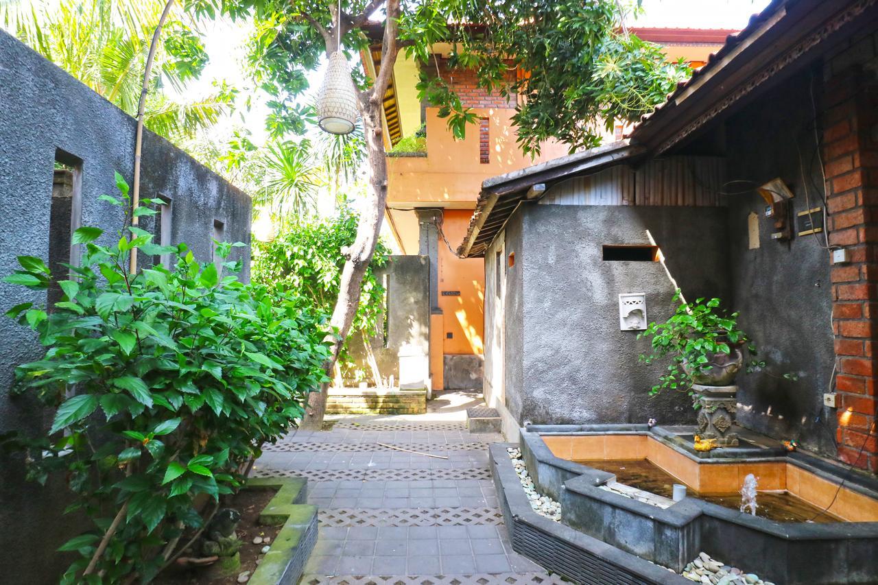 Kedin'S Inn Seminyak Exterior foto