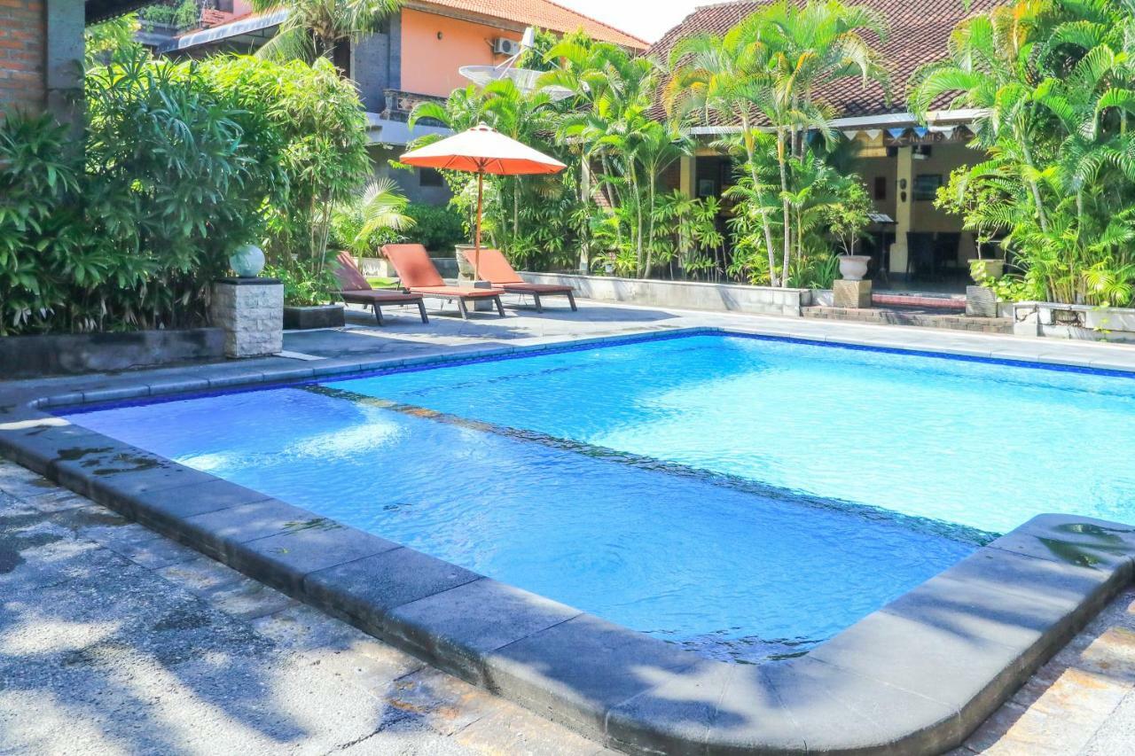 Kedin'S Inn Seminyak Exterior foto
