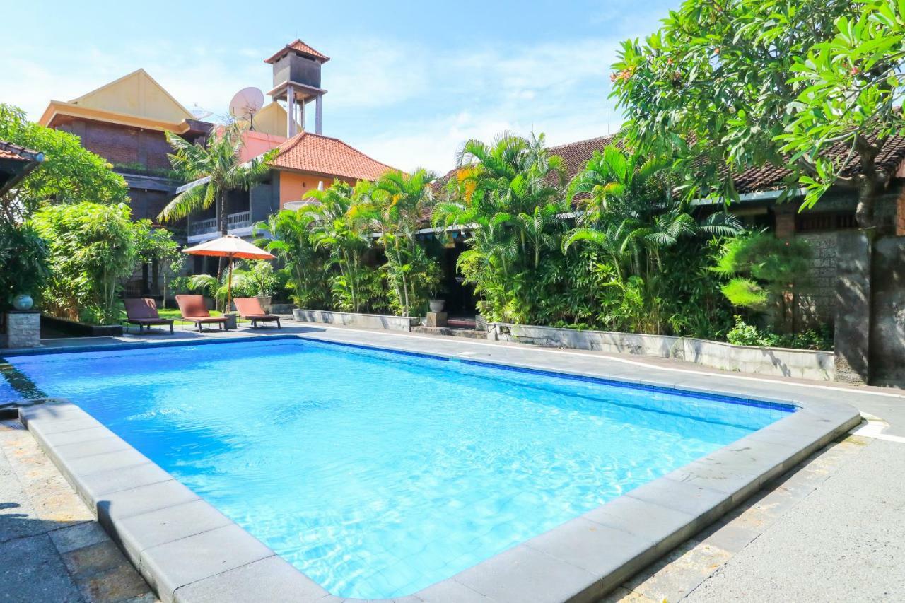 Kedin'S Inn Seminyak Exterior foto